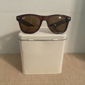 Classic Ray Ban Wayfarer 2140